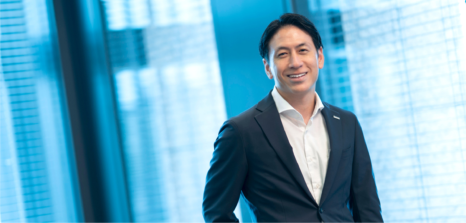 MESSAGE FROM HEAD OF RECRUIT PLANNING GROUP 採用責任者からのメッセージ